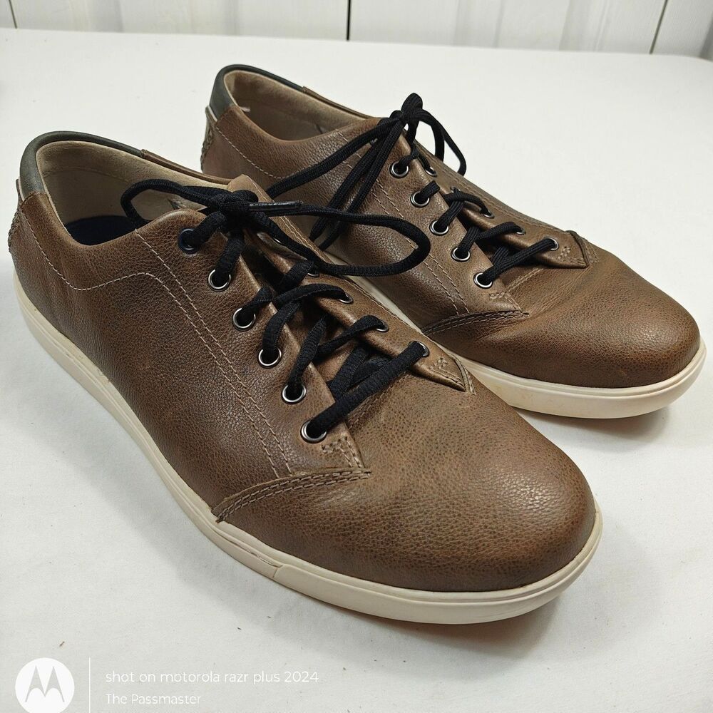 RARE Men's CLARKS Newood Street Lace Up Sneakers Leather Shoes US Size 9 - Picture 2 of 10